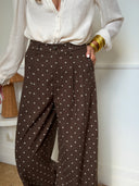 Pantalon Vivianne en flanelle marron à pois coupe large – Siamoise