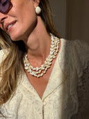 Boucles d’oreilles Georgine ovales en verre blanc écru effet marbré – Siamoise
