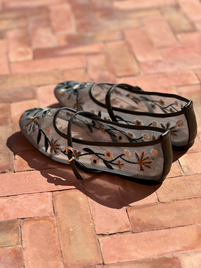 AVA ballerinas