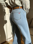 Jeans Scarlett - Bleu Délavé & Cœur Rouge