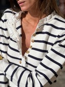 Marinière femme écrue et bleu marine Albelise à col volanté – Siamoise