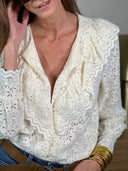 Blouse blanche brodée femme Glarine à volants et col jabot – Siamoise